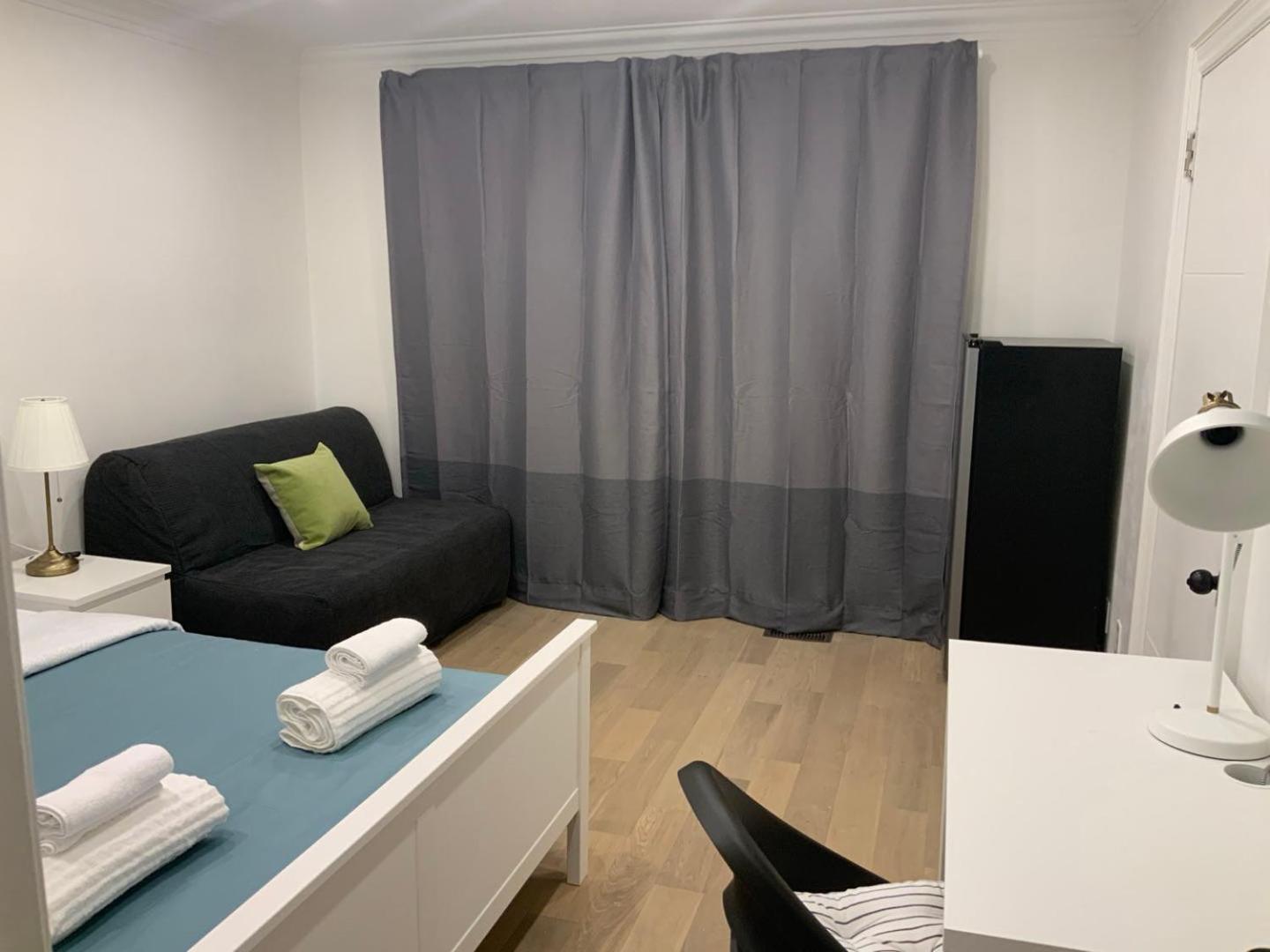 Leaside Garden Guesthouse Торонто Экстерьер фото