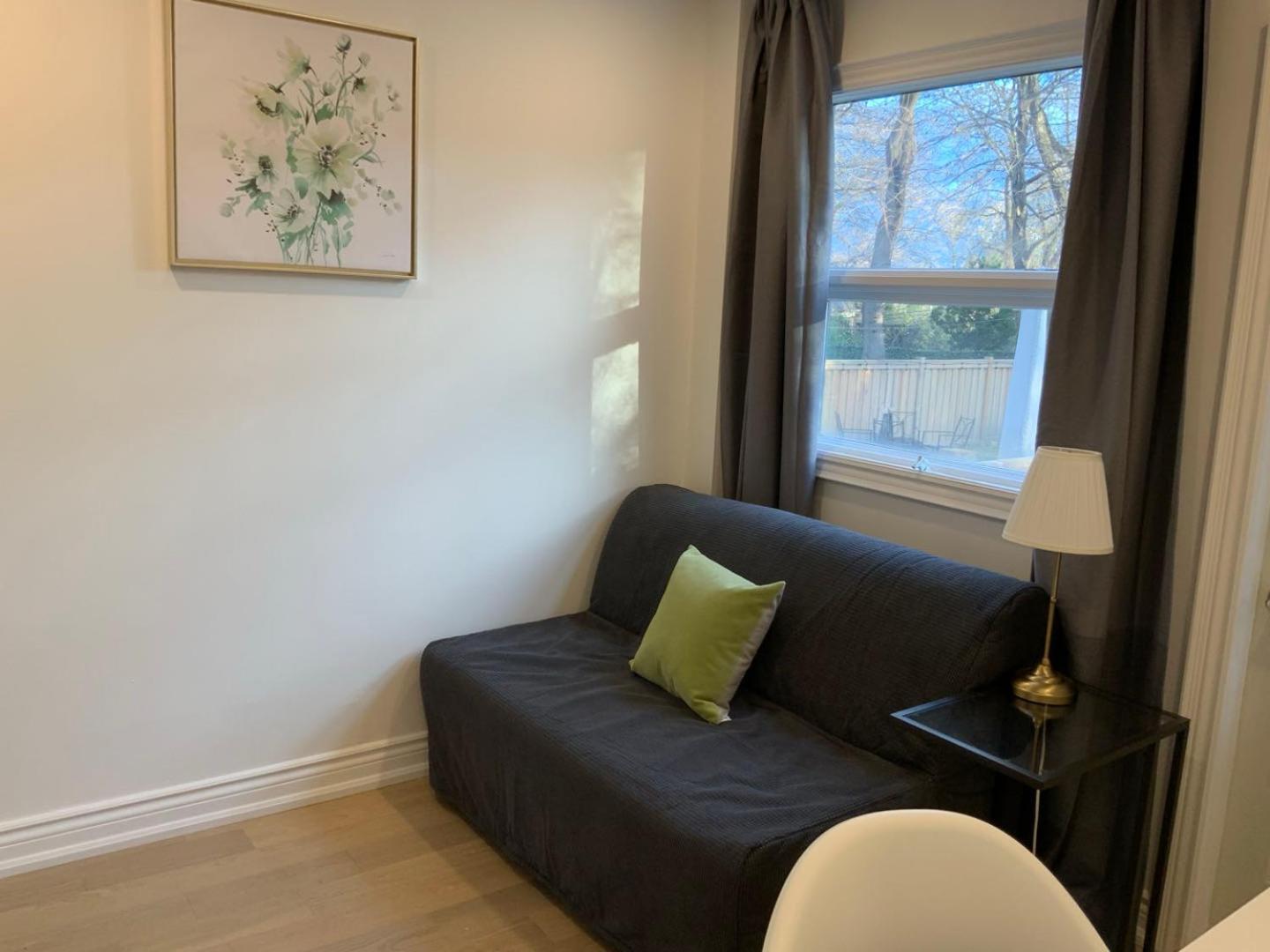 Leaside Garden Guesthouse Торонто Экстерьер фото
